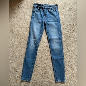 American Eagle Light Wash Hi-Rise Jeggings